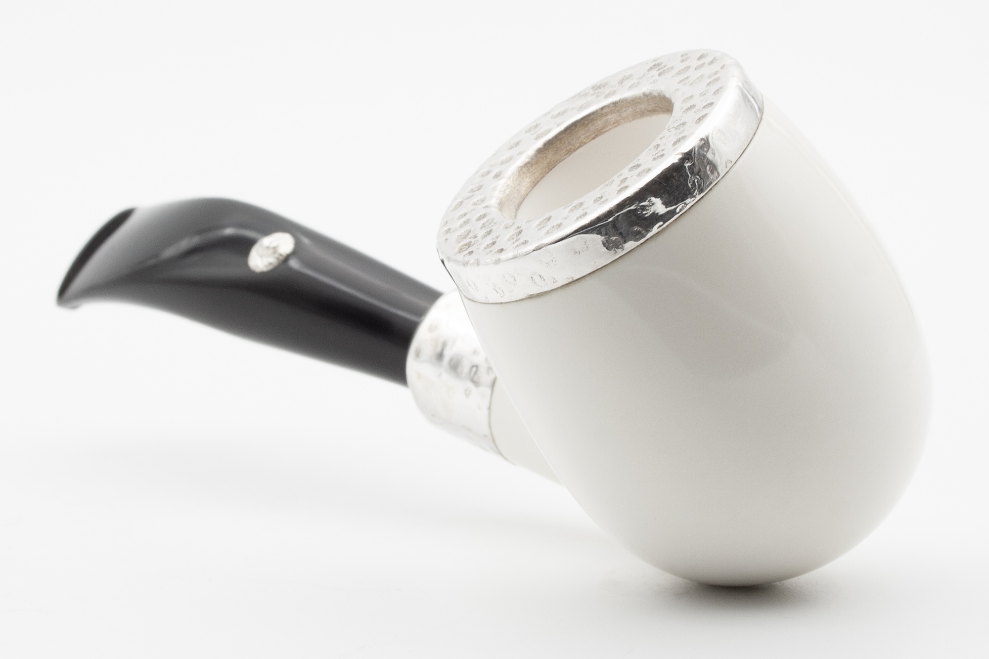 Barling 1812 - Ivory Cap Bent Smooth Barling 1812 - Ivory Cap Bent Smooth