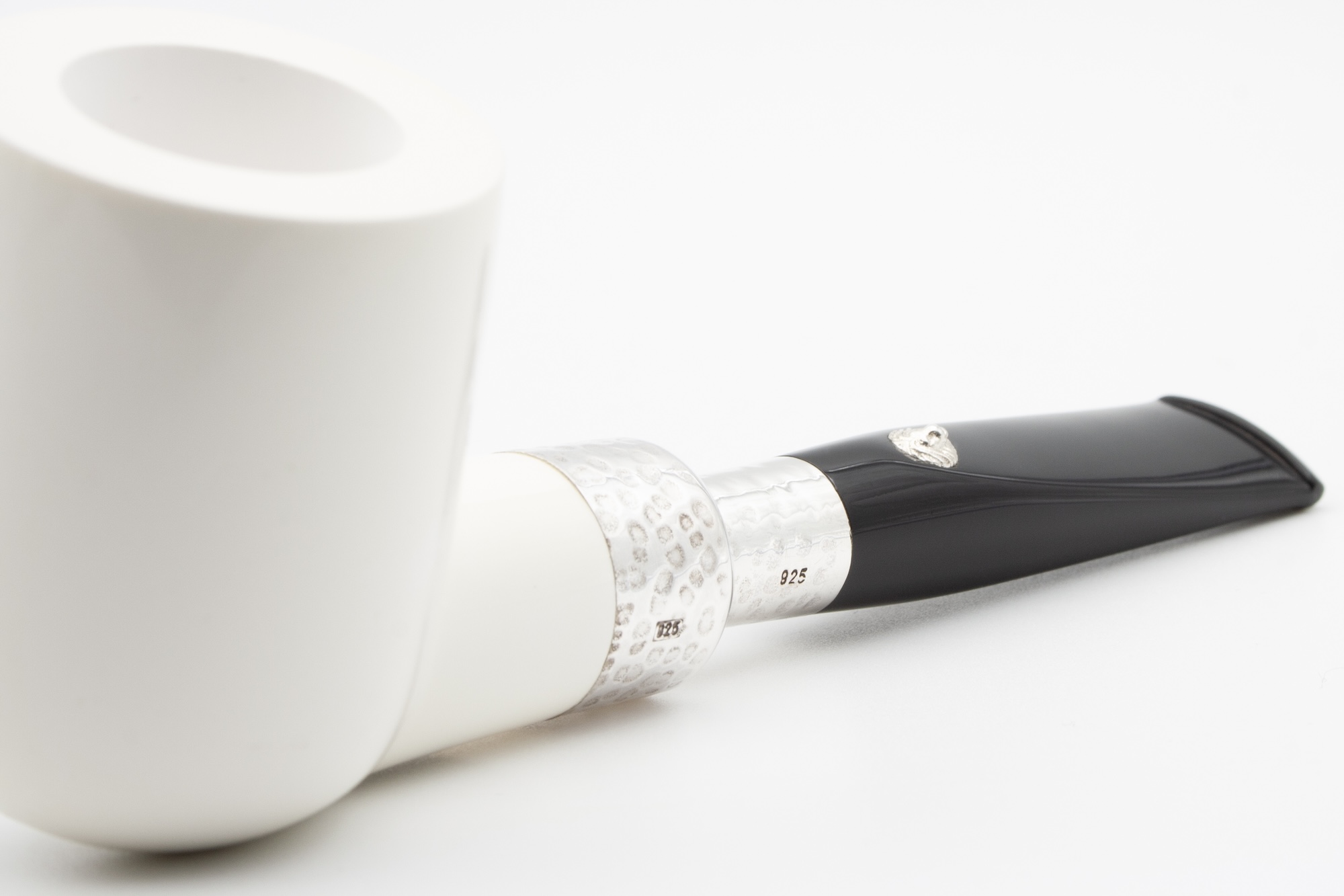 Barling 1812 - Ivory Spigot Straight Smooth Barling 1812 - Ivory Spigot Straight Smooth