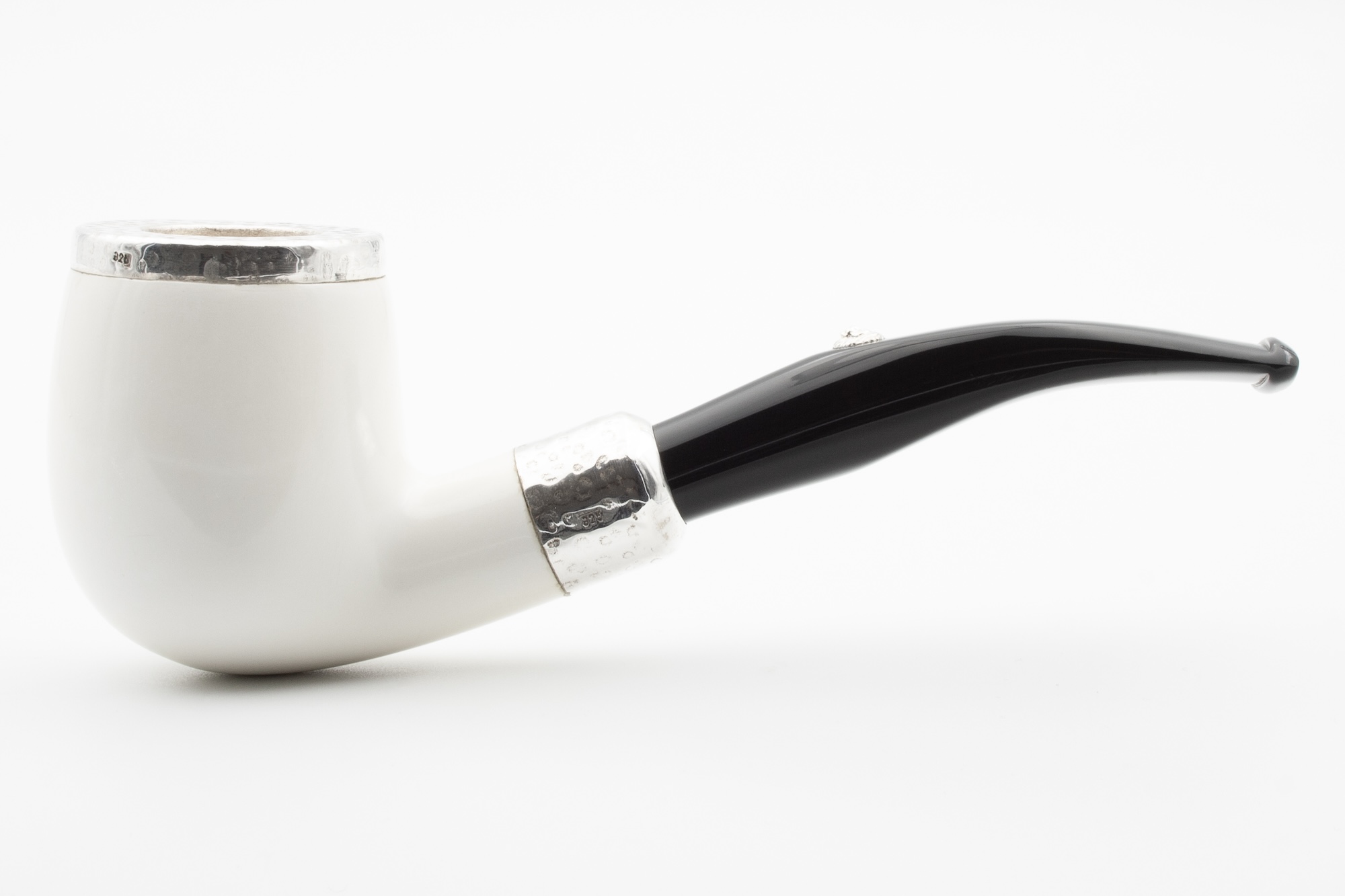 Barling 1812 - Ivory Cap Bent Smooth Barling 1812 - Ivory Cap Bent Smooth