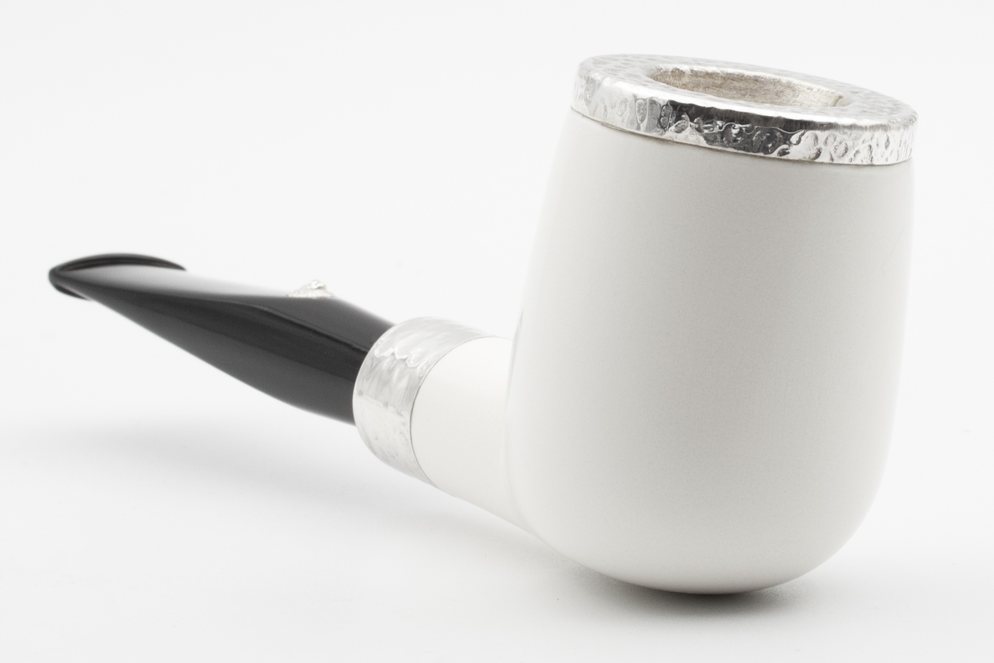 Barling 1812 - Ivory Cap Straight Smooth Barling 1812 - Ivory Cap Straight Smooth
