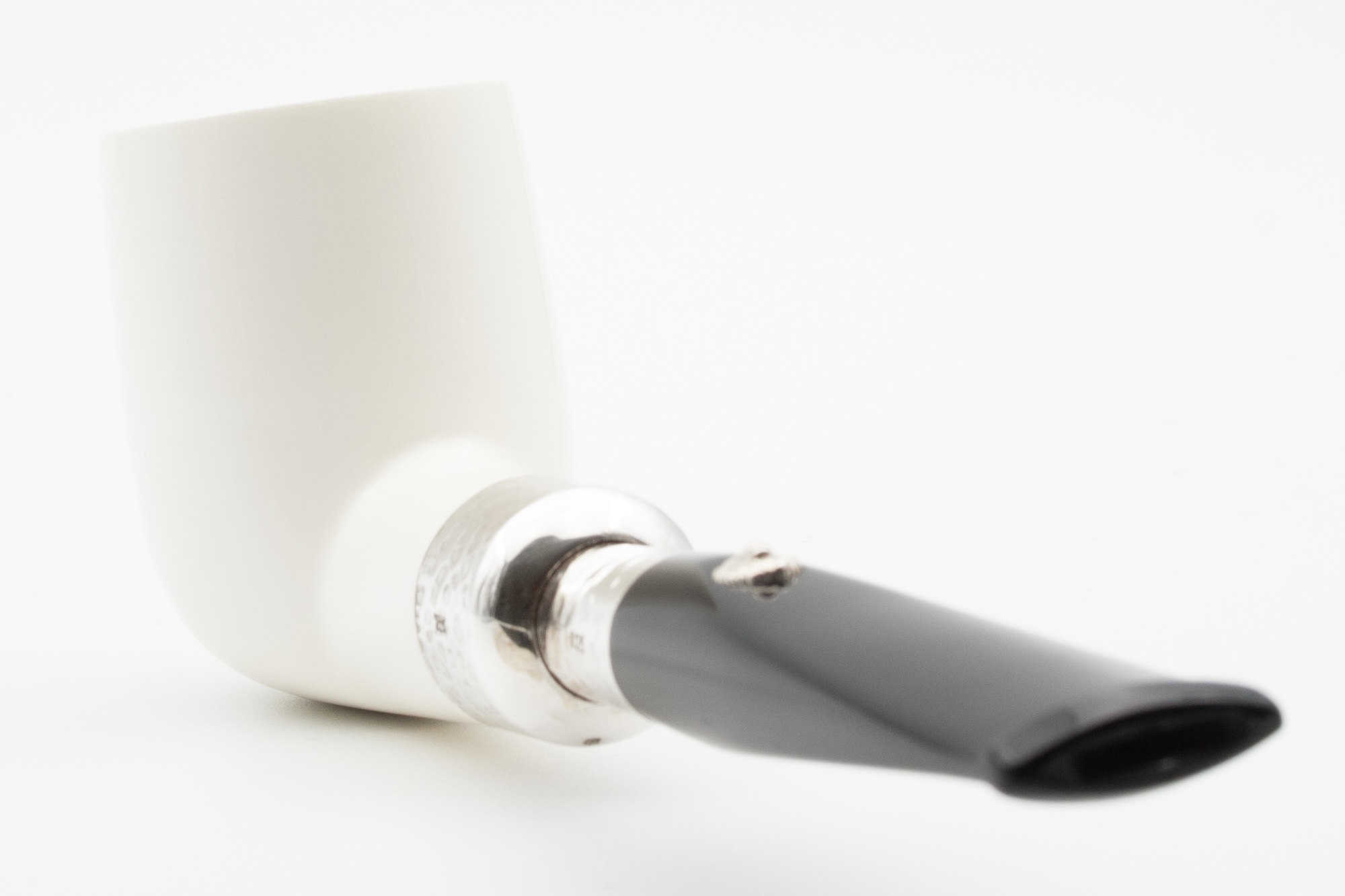 Barling 1812 - Ivory Spigot Straight Smooth Barling 1812 - Ivory Spigot Straight Smooth